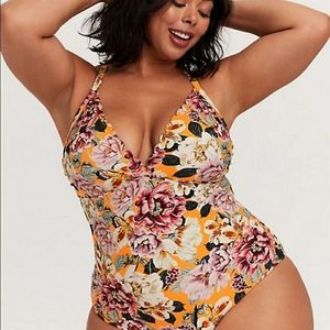 New! Torrid sz 2 Floral Swim Bathing Suit 2X